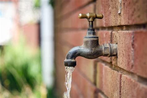 how much does it cost to replace outdoor spigot and what materials do you need for plumbing?