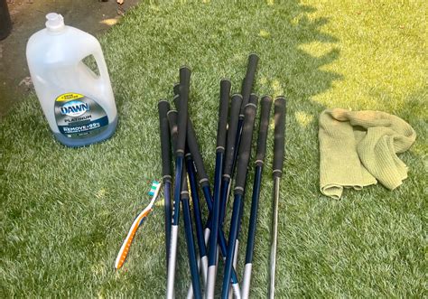 how to clean golf club grips and the impact of grip design on golf performance